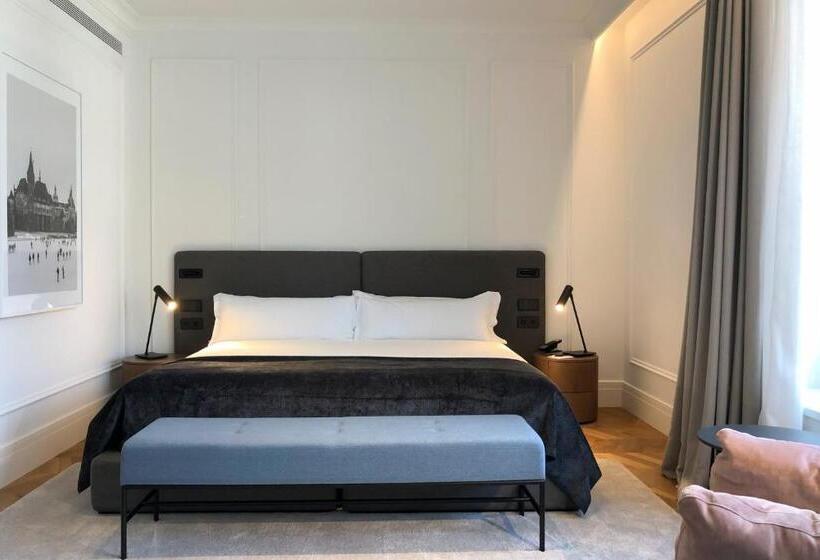 סוויטה דלוקס, Kozmo Hotel Suites & Spa Small Luxury Hotels Of The World