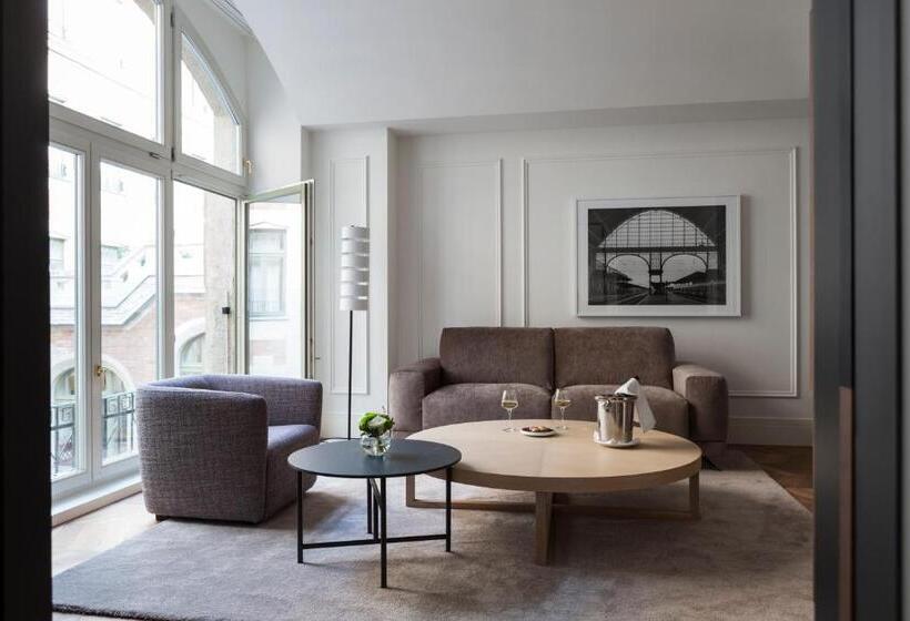 סוויטה דלוקס, Kozmo Hotel Suites & Spa Small Luxury Hotels Of The World