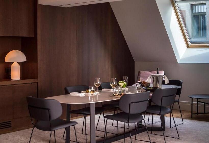 סוויטה נשיאותית, Kozmo Hotel Suites & Spa Small Luxury Hotels Of The World