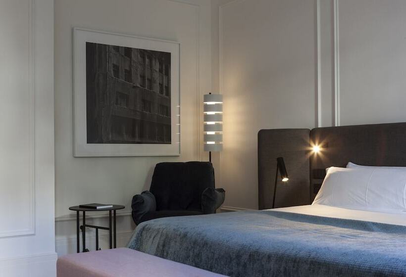 חדר דלוקס, Kozmo Hotel Suites & Spa Small Luxury Hotels Of The World