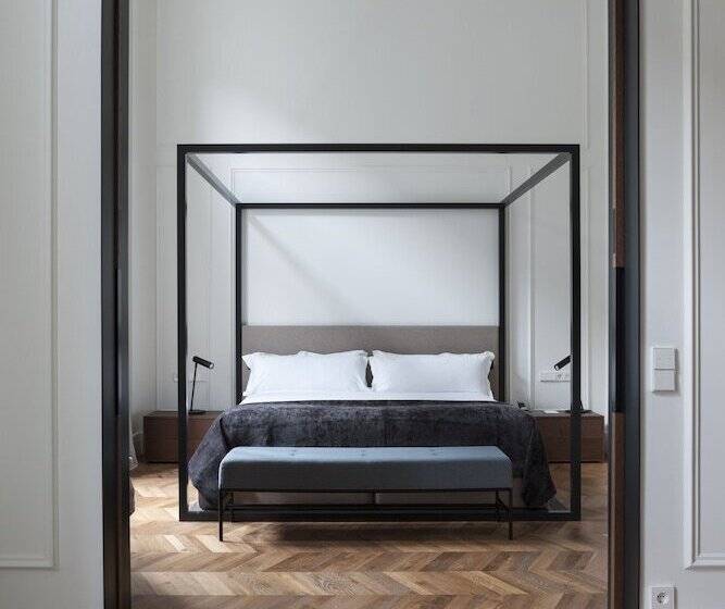 סוויטה, Kozmo Hotel Suites & Spa Small Luxury Hotels Of The World