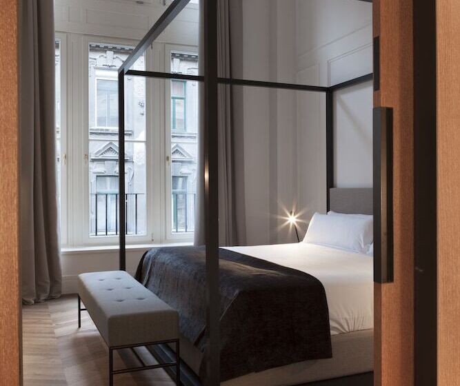 סוויטה, Kozmo Hotel Suites & Spa Small Luxury Hotels Of The World