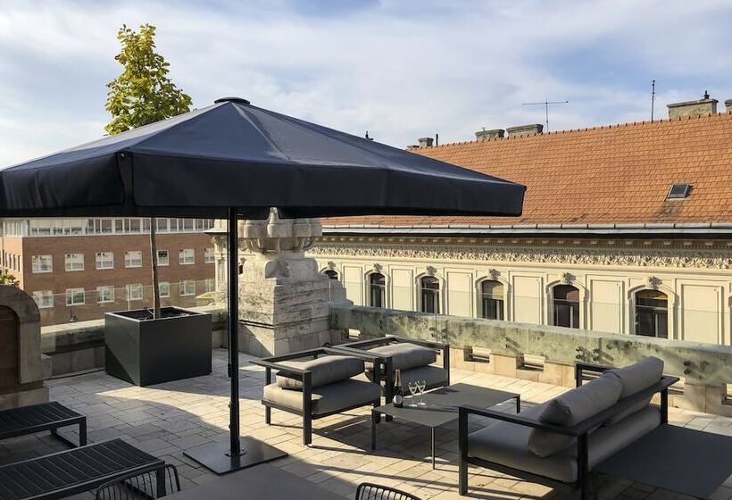 סוויטה דלוקס, Kozmo Hotel Suites & Spa Small Luxury Hotels Of The World