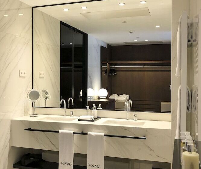 סוויטה דלוקס, Kozmo Hotel Suites & Spa Small Luxury Hotels Of The World