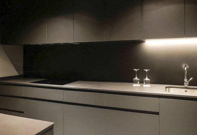 סוויטה נשיאותית, Kozmo Hotel Suites & Spa Small Luxury Hotels Of The World