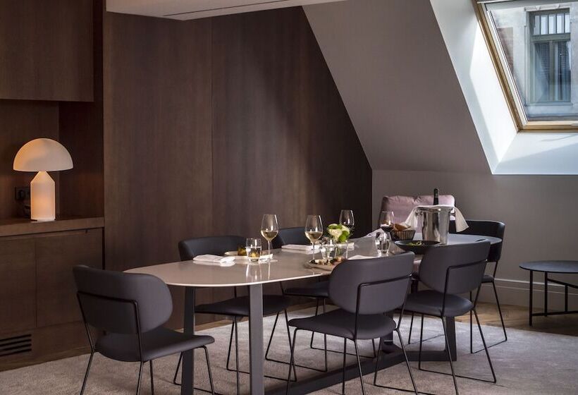 סוויטה נשיאותית, Kozmo Hotel Suites & Spa Small Luxury Hotels Of The World