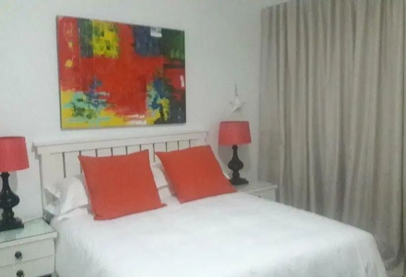 オーシャンビューデラックスルームバルコニー付き, Casa Do Mar Guest House