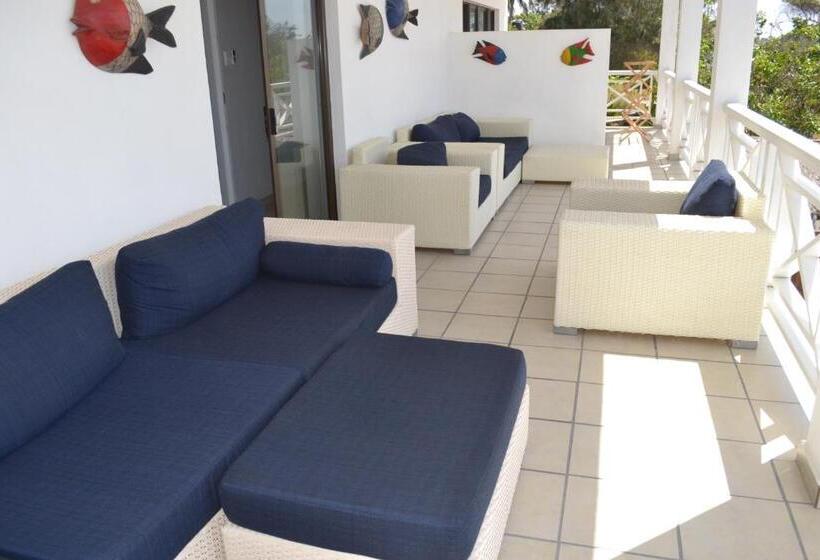 اتاق لوکس با بالکن و چشم‌انداز دریا, Casa Do Mar Guest House