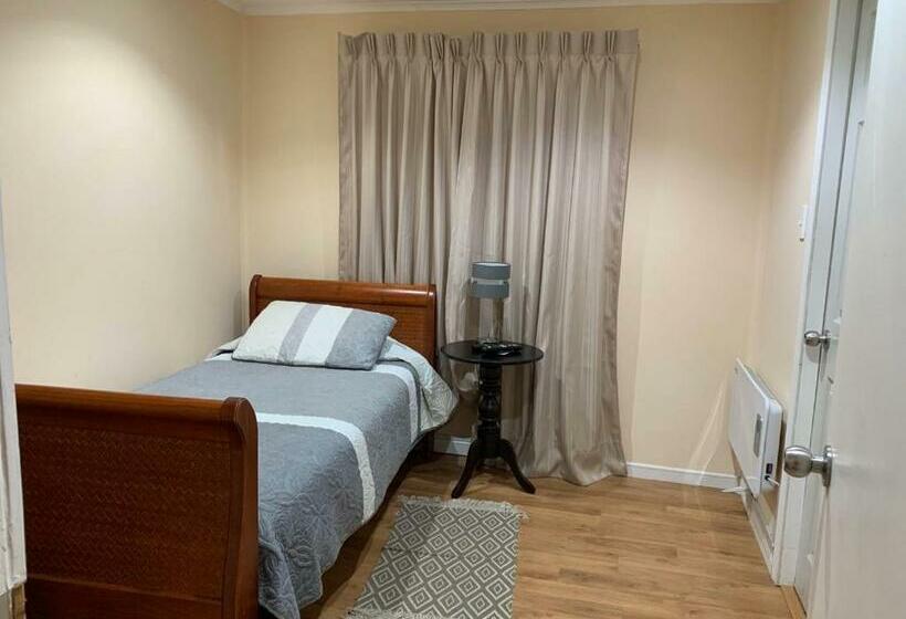 חדר סטנדרט יחיד, Quimey Ruca