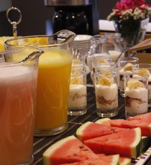 غرفة سوبيريور, Uma