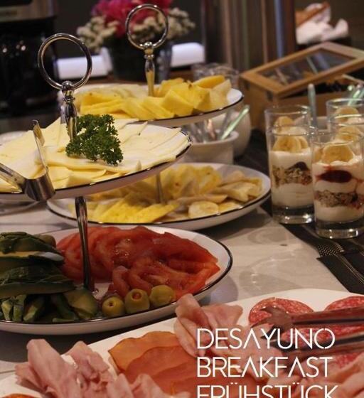 غرفة سوبيريور, Uma