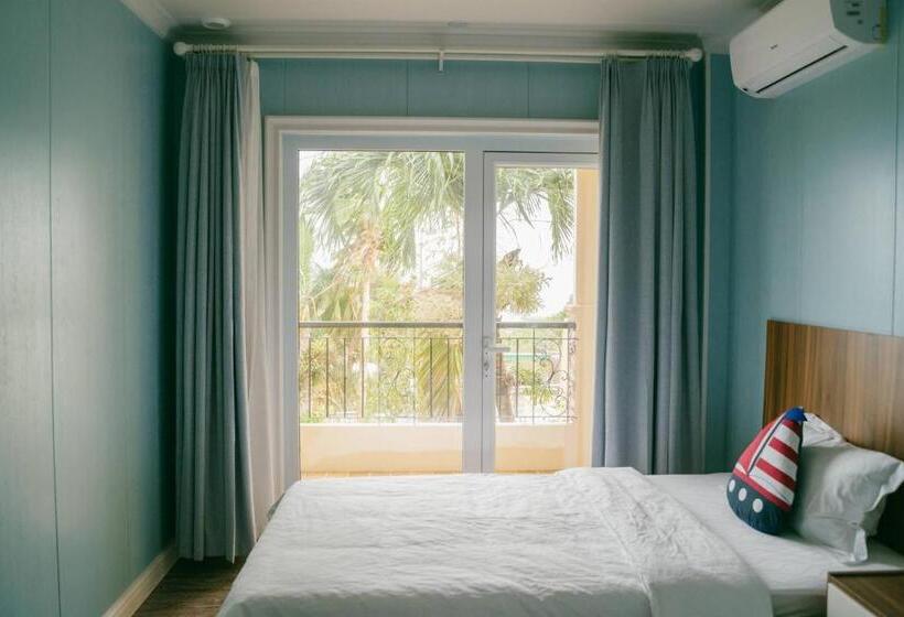 سوئیت لوکس با چشم‌انداز کوهستان, Saipan Emerald Villa