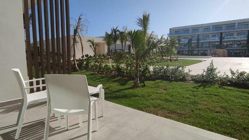 اتاق لوکس, Serenade Punta Cana Beach & Spa Resort