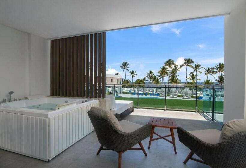 سوییت لوکس, Serenade Punta Cana Beach & Spa Resort