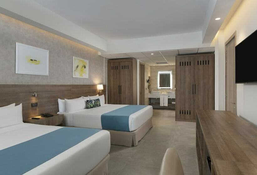 سوییت لوکس, Serenade Punta Cana Beach & Spa Resort