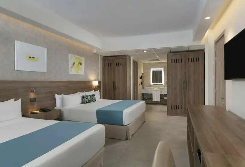 سوییت لوکس, Serenade Punta Cana Beach & Spa Resort