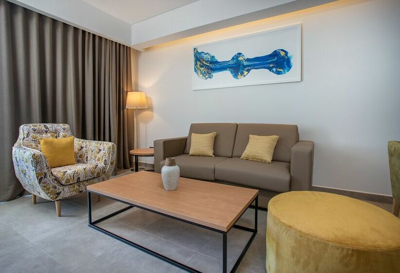 سوییت لوکس, Serenade Punta Cana Beach & Spa Resort