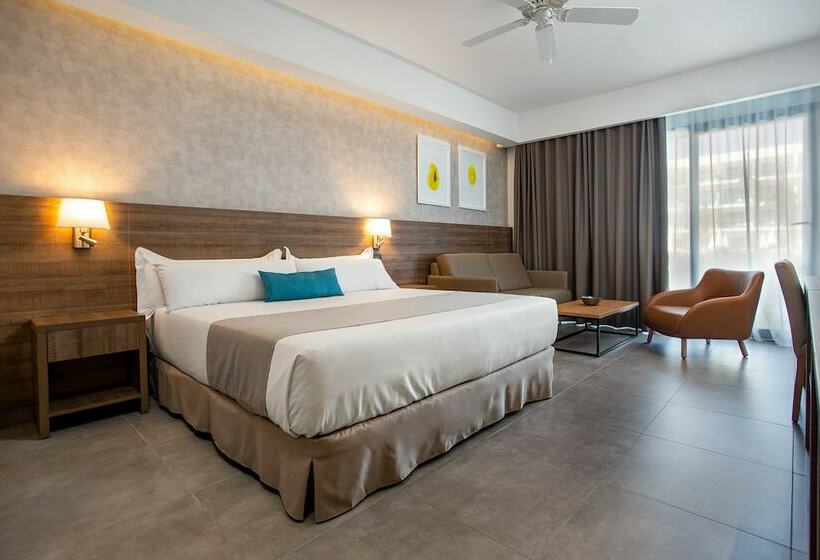 اتاق لوکس با چشم‌انداز باغ, Serenade Punta Cana Beach & Spa Resort