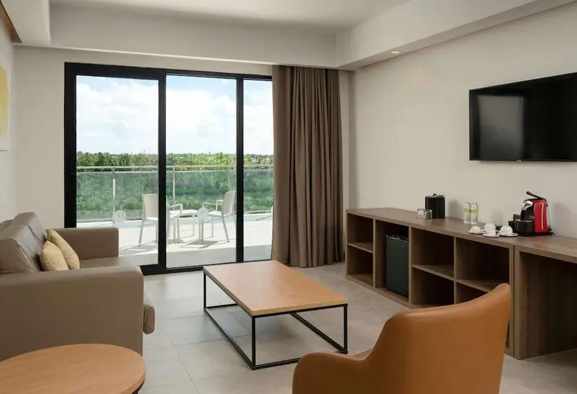 اتاق لوکس با چشم‌انداز باغ, Serenade Punta Cana Beach & Spa Resort
