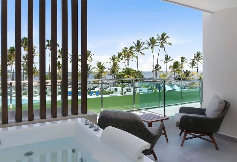 سوئیت پریمیوم, Serenade Punta Cana Beach & Spa Resort