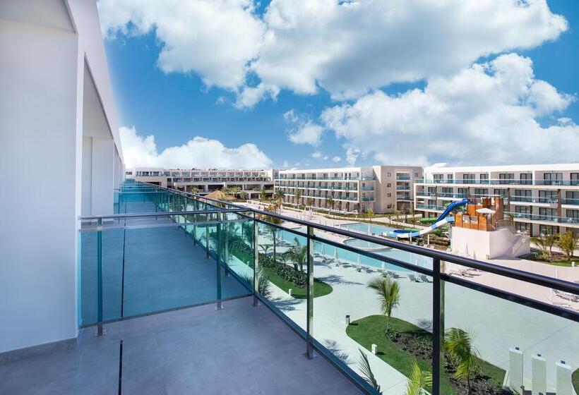 سوییت لوکس, Serenade Punta Cana Beach & Spa Resort