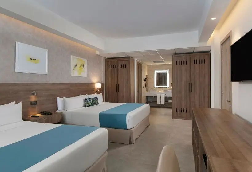 سوییت لوکس, Serenade Punta Cana Beach & Spa Resort