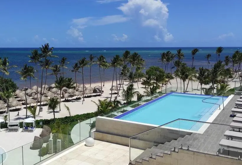 سوئیت پریمیوم, Serenade Punta Cana Beach & Spa Resort