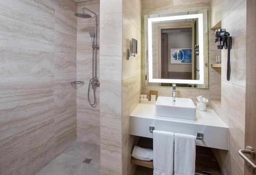 سوییت لوکس, Serenade Punta Cana Beach & Spa Resort