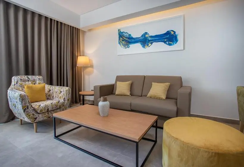سوییت لوکس, Serenade Punta Cana Beach & Spa Resort