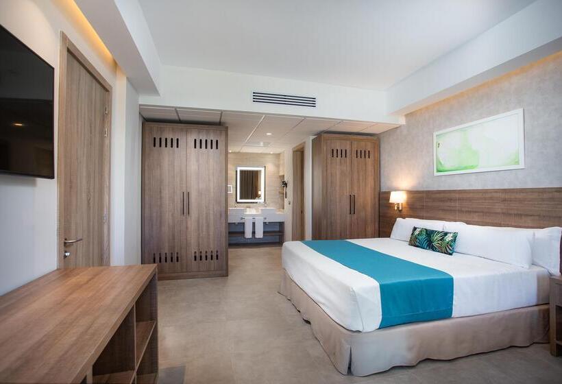 سوییت لوکس, Serenade Punta Cana Beach & Spa Resort