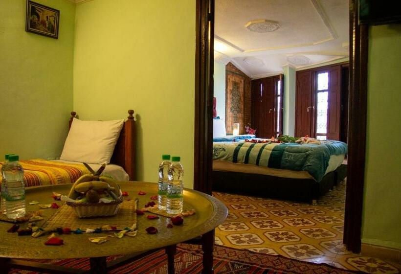 اتاق خانوادگی, Riad Baba