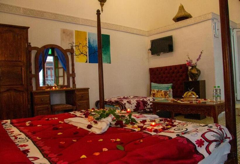 اتاق کلاسیک چهارنفره, Riad Baba