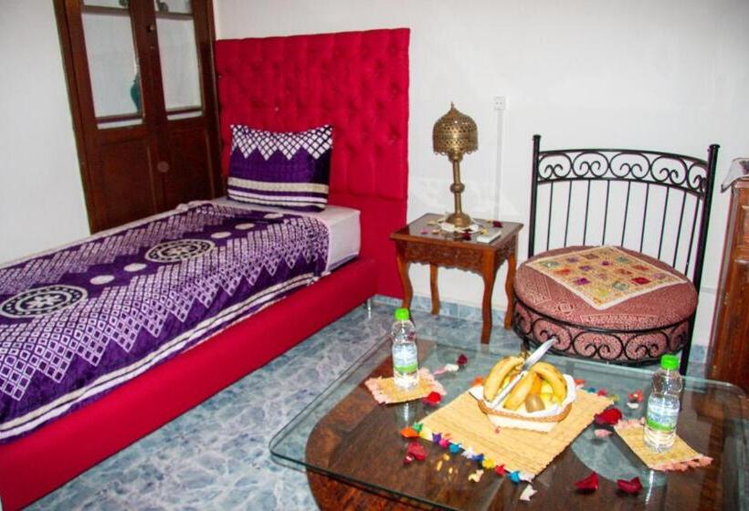 اتاق کلاسیک چهارنفره, Riad Baba