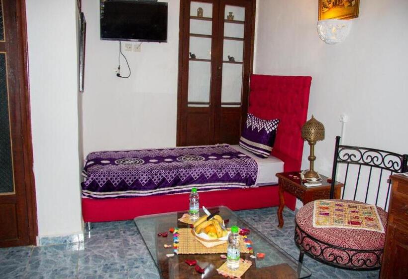 اتاق کلاسیک چهارنفره, Riad Baba