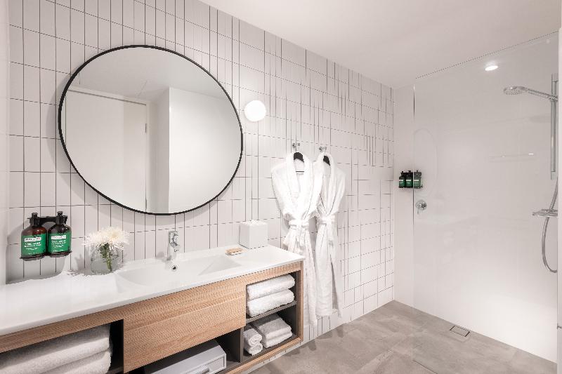 Номер Deluxe, Crowne Plaza Adelaide, An Ihg