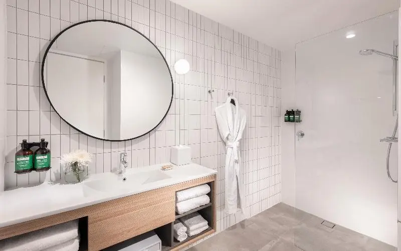 デラックスルーム, Crowne Plaza Adelaide, An Ihg