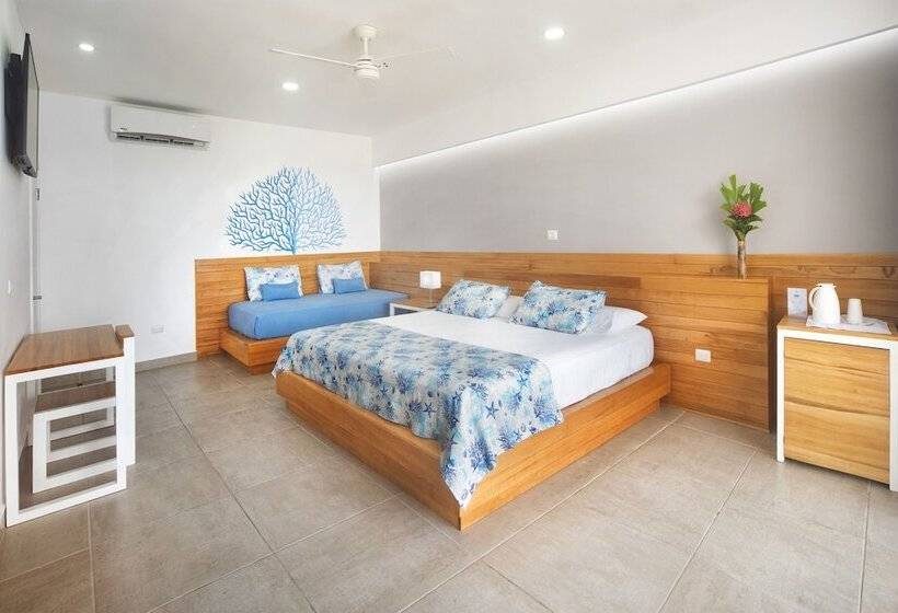 اتاق لوکس با چشمانداز استخر, Naboo Resort & Dive Center Adults Only