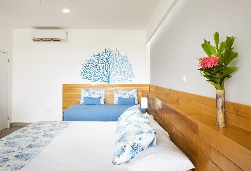 اتاق لوکس با چشمانداز استخر, Naboo Resort & Dive Center Adults Only