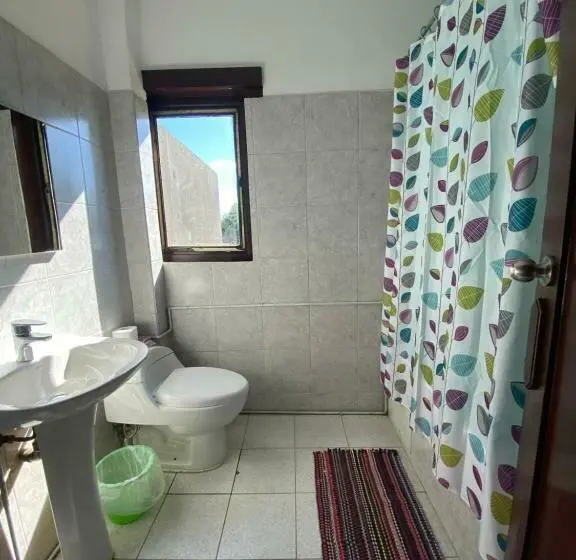スタンダードトリプルルーム, Hostal Newen Osorno