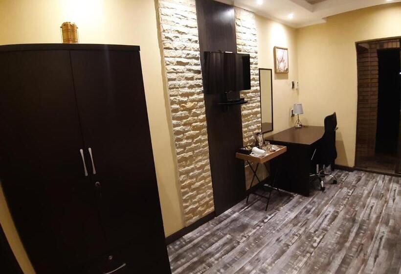 غرفة سوبيريور مطلة على المدينة, Citystay Ladybrand