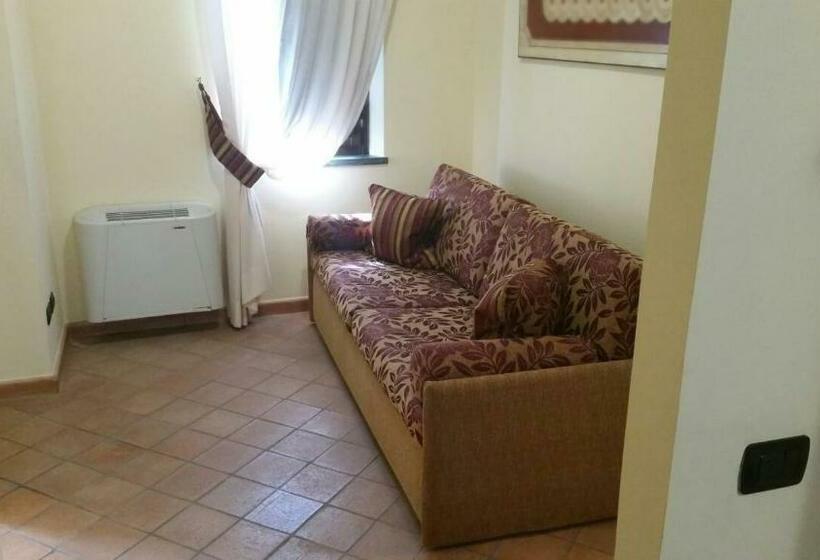 اتاق استاندارد سه تخته با چشمانداز باغ, Giardini Del Novecento