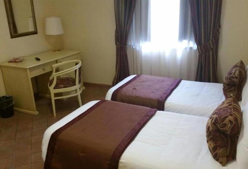 اتاق استاندارد سه تخته با چشمانداز باغ, Giardini Del Novecento