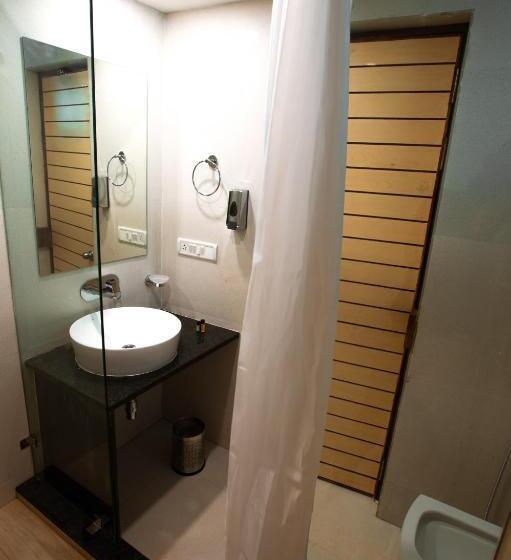 디럭스 룸 가든 전망, Golden Sands Resort, Morjim