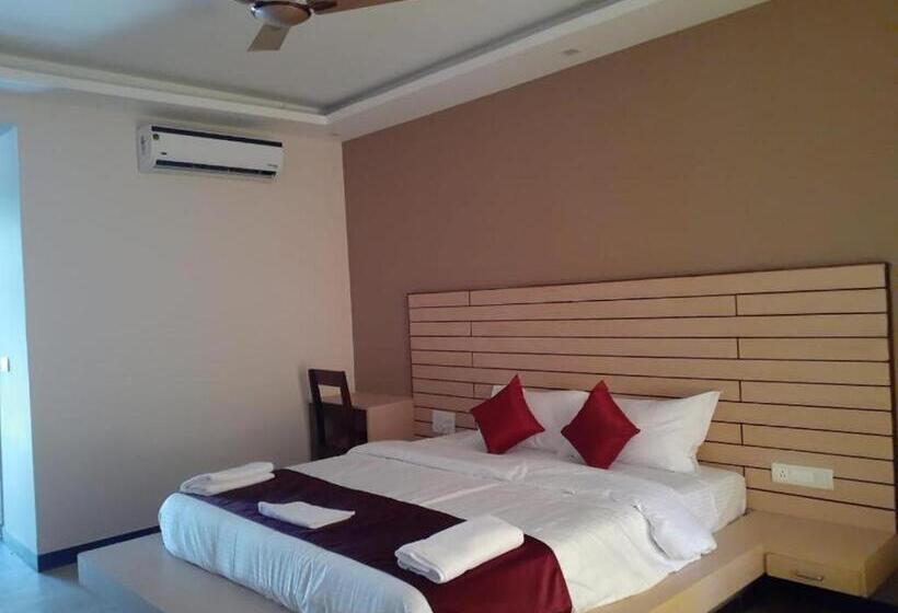 디럭스 룸 가든 전망, Golden Sands Resort, Morjim