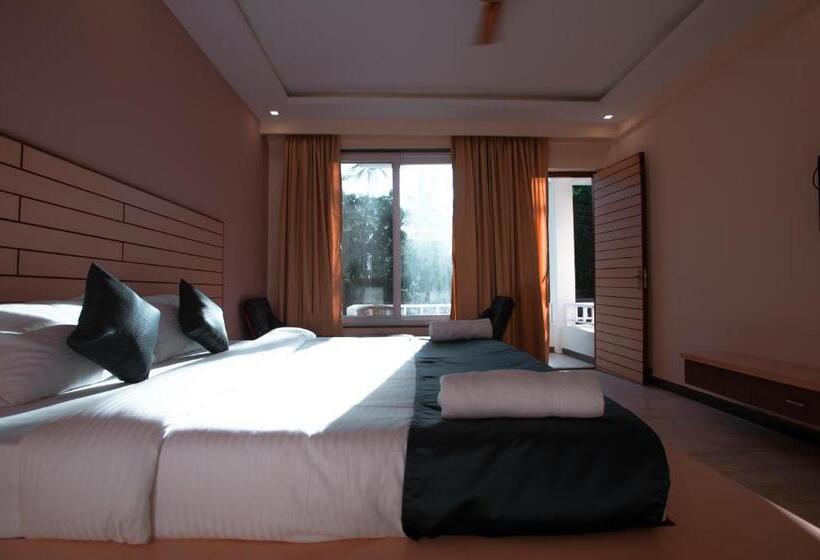 디럭스 룸 가든 전망, Golden Sands Resort, Morjim