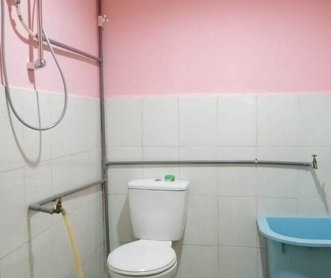 סוויטה משפחתית, Oyo 89815 Cucu Cucu Village Chalet