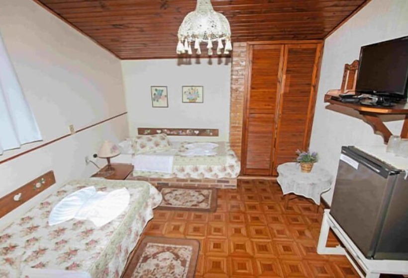 스탠다드 트리플 룸, Nova Pousada Chamonix