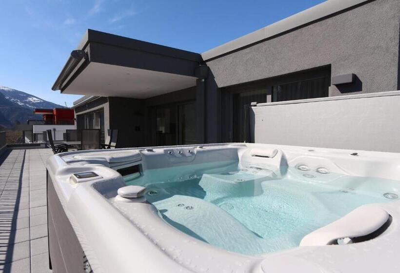 1 Bedroom Penthouse Apartment, Bnb Vino Veritas
