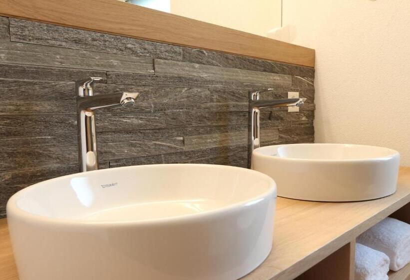 带阳台套房, Bnb Vino Veritas