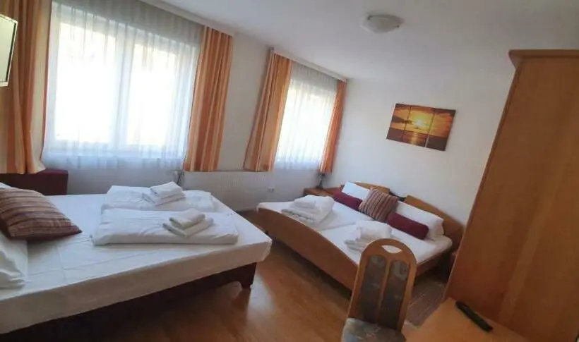 Perhehuone, Gasthof Kasperle